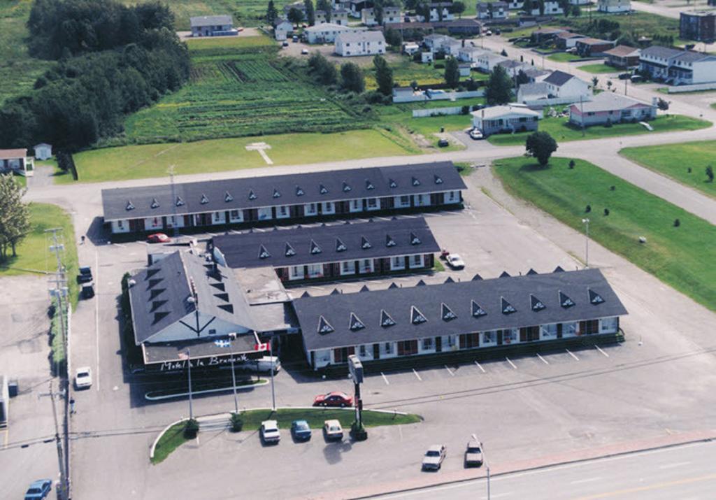 Motel à la Brunante Sainte Anne-des-Chênes Extérieur photo