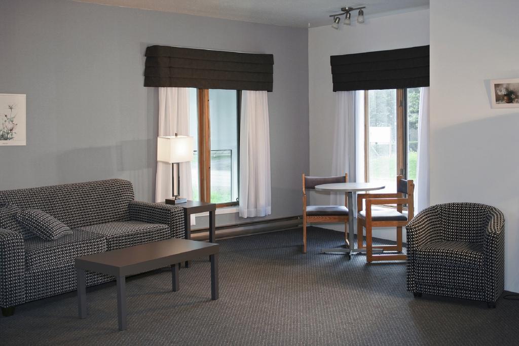 Motel à la Brunante Sainte Anne-des-Chênes Extérieur photo