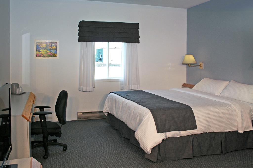 Motel à la Brunante Sainte Anne-des-Chênes Extérieur photo